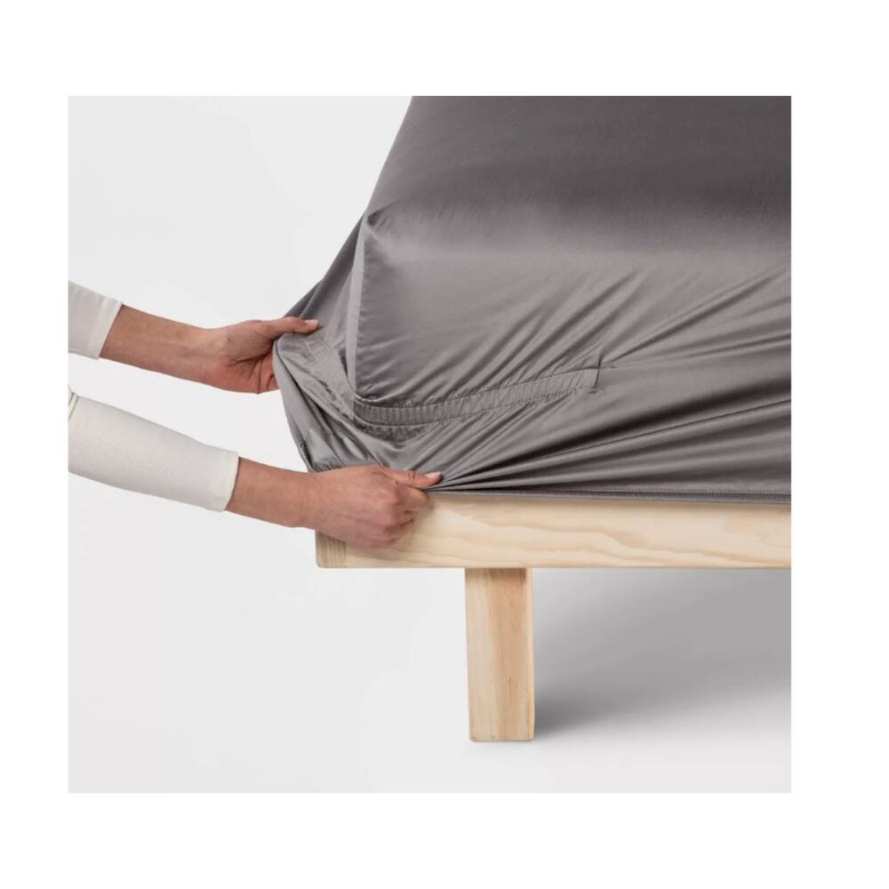 Solid Performance 400 Thread Count Sheet Set Threshold Gray full size100% cotton - Picture 2 of 5